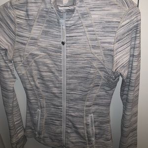 Lululemon jacket Size 4